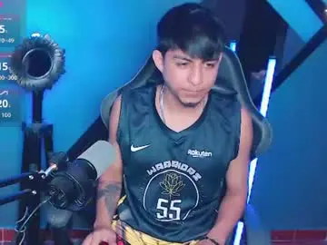 Chaturbate Best live sex cam show of mralpha_latino