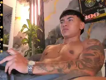 Chaturbate Live Sex Cam of ftm_xxxperiencie