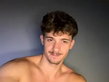 Chaturbate Best live sex cam show of vincentprice69