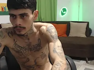 Chaturbate Nude Webcam of alpha_zom