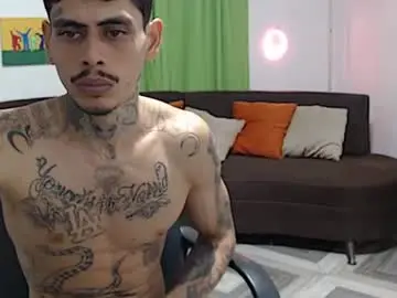 Chaturbate Watch Live Sex Cams of alpha_zom