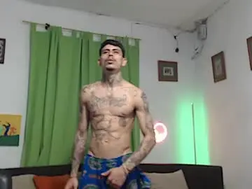 Chaturbate Sex Chat of alpha_zom