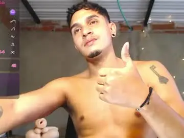 Chaturbate Sex Cam of angel_latinboy