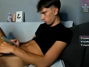 Chaturbate Best live sex cam show of benny_powell