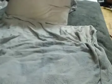 Chaturbate Live Sex Cam of irishdude2483