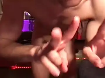 Chaturbate Watch Live Sex Cams of twink_boy98