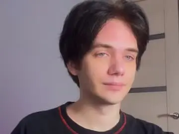 Chaturbate Live Sex Cam of zombde32