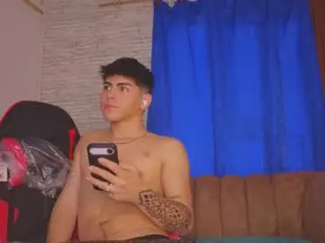 Chaturbate Sex Cam of josethariaz25