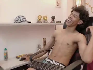 Chaturbate Free Live Porn of zayn_fox32