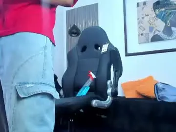Chaturbate Live Sex Cam of adamcoox