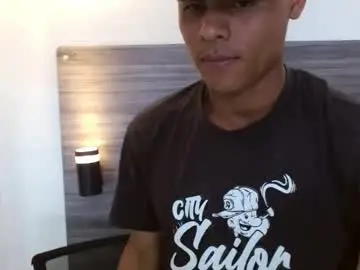 Chaturbate Live Sex of lelehott01