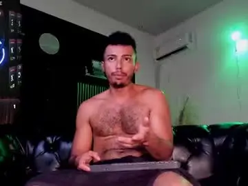 Chaturbate Live Sex of titobell10