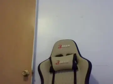 Chaturbate Live Sex Cam of smokebluntafterblunt