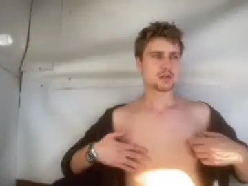Chaturbate Live Sex Cam of hotgentleman_3003