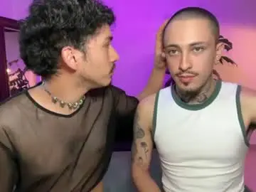 Chaturbate Live Sex Cam of noah_and_steven