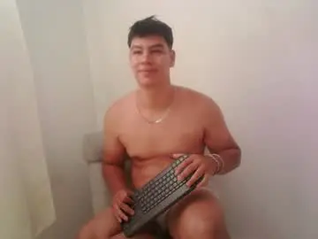Chaturbate Live Sex of zeus_183
