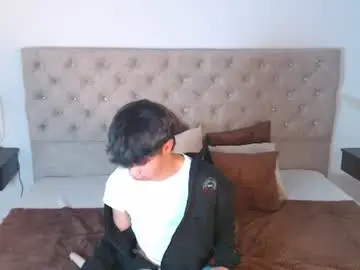 Chaturbate Live Sex Cam of spark_riverss