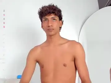 Chaturbate Private Sex Chat of twinksboys_23
