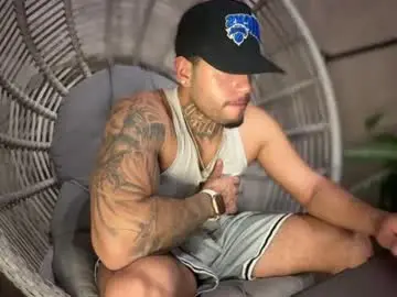 Chaturbate Live Sex Cam of yamp_bigcock