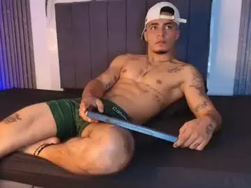 Chaturbate Live Sex Cam of thomass_conor