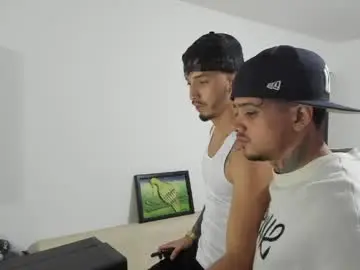 Chaturbate Free Porn Cam of noahscott1