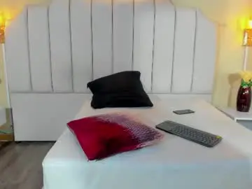 Chaturbate Best live sex cam show of angelsbeaumont