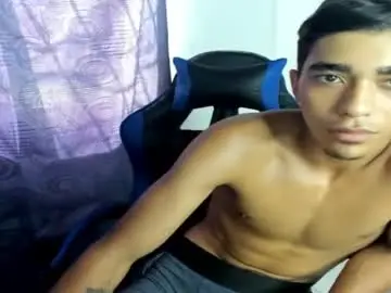 Chaturbate Free Live Porn of alienbigcock_01