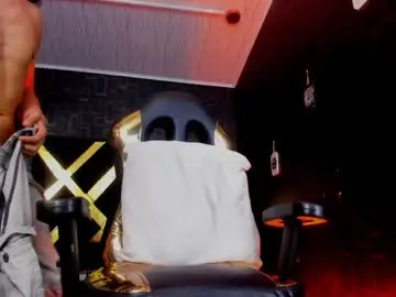 Chaturbate Live Porn of dereck_monroe