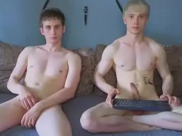 Chaturbate Watch Live Sex Cams of pupsenish
