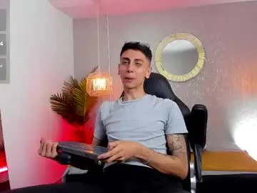 Chaturbate Sex Chat of gio_carangi
