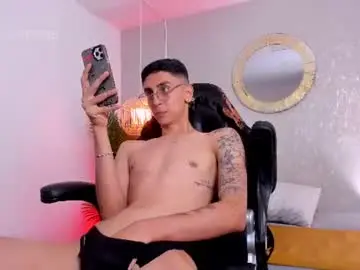 Chaturbate Free Live Porn of gio_carangi