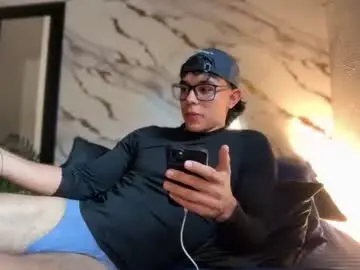 Chaturbate Live Porn of joulianogreco1