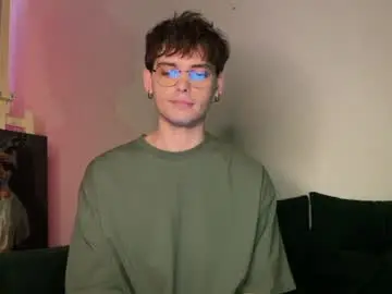 Chaturbate Sex Cam of oliverlawrence