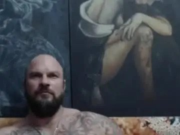 Chaturbate Live Porn of viking_me