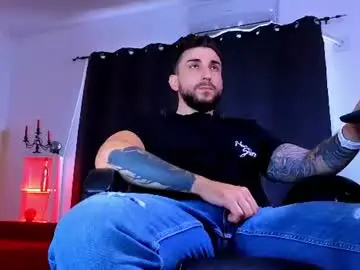 Chaturbate Live Porn of mightyaaron