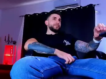 Chaturbate Watch Live Sex Cams of mightyaaron