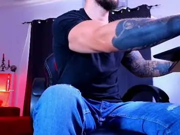 Chaturbate Live Sex Cam of mightyaaron