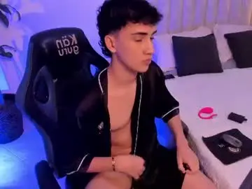 Chaturbate Best live sex cam show of angel_cmlo