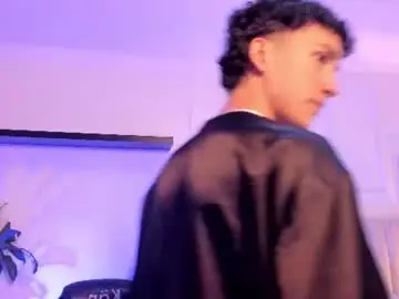 Chaturbate Live Sex Cam of angel_cmlo