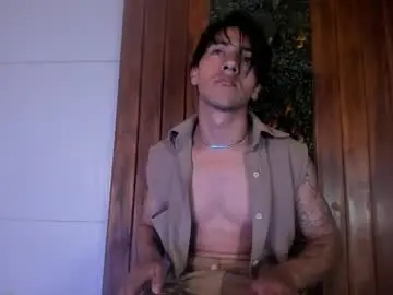 Chaturbate Watch Live Sex Cams of andyjoy_