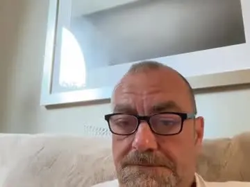 Chaturbate Live Sex Cam of daddytom56