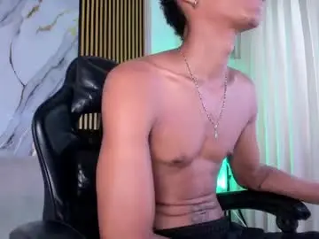 Chaturbate Free Porn Cam of juliensaint_