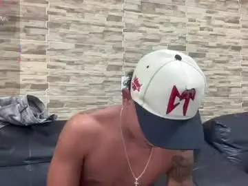 Chaturbate Best live sex cam show of bob_pettersonn