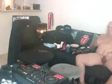 Chaturbate Sex Chat of goldyguy011
