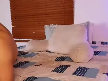 Chaturbate Best live sex cam show of deivy_gram