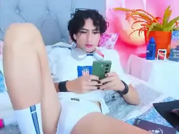Chaturbate Best live sex cam show of aleme_00