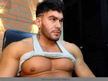 Chaturbate Best live sex cam show of zac_levis