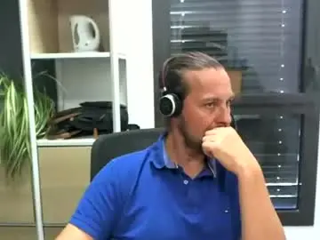Chaturbate Best live sex cam show of moi9876543210