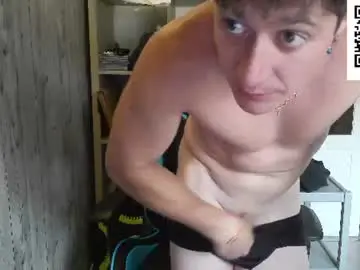 Chaturbate Live Sex Cam of frenchhornybibs