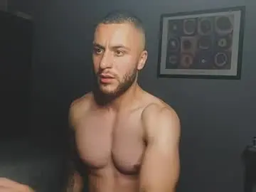 Chaturbate Sex Chat of tomdavisxl